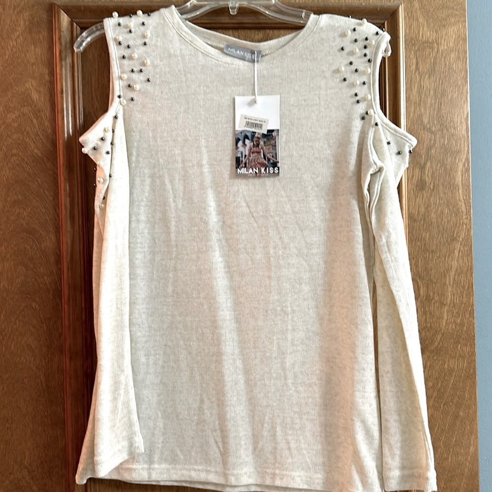 Cute blouse. Open shoulder. New!